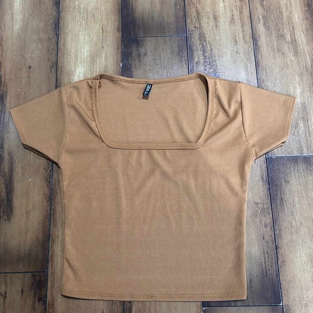 Brown artizia square neck